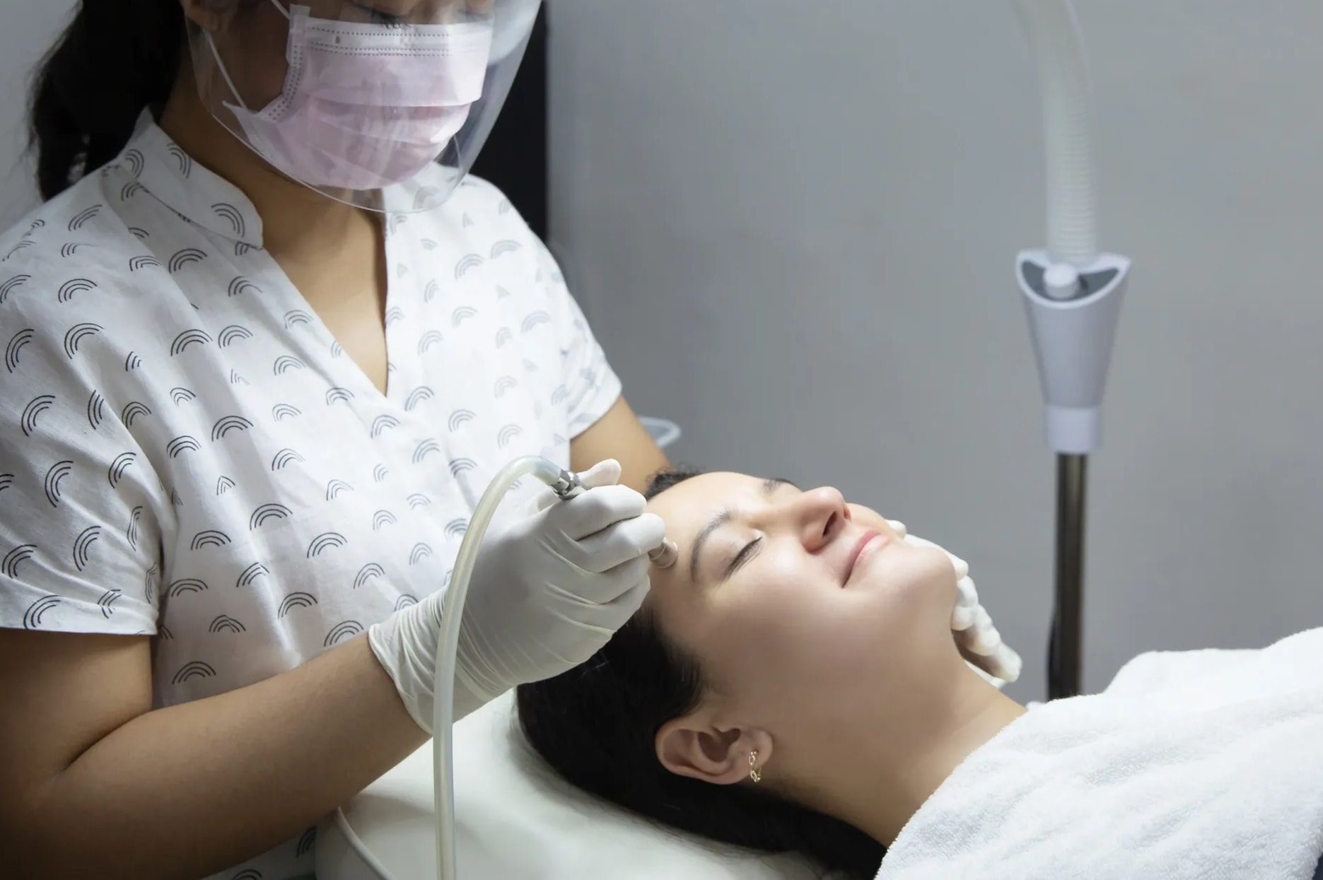 Hydro Diamond Facial